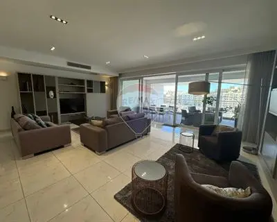 3 bedroom Apartment to rent in Ta' Xbiex