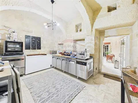 2 bedroom House of Character for sale in Siggiewi