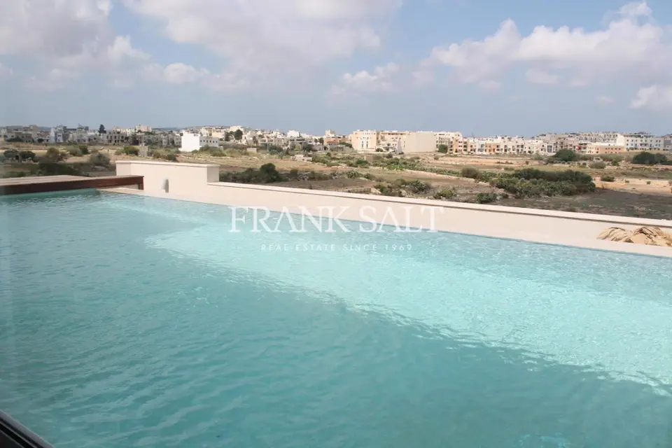 Gharghur, Furnished Penthouse