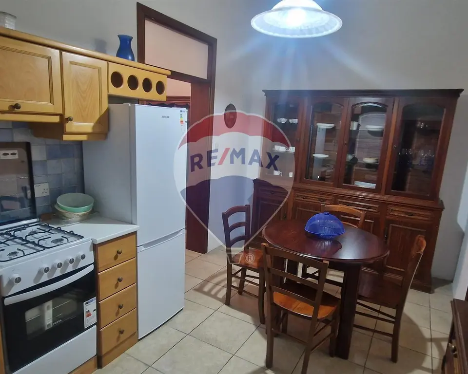 1 bedroom Maisonette to rent in Pieta