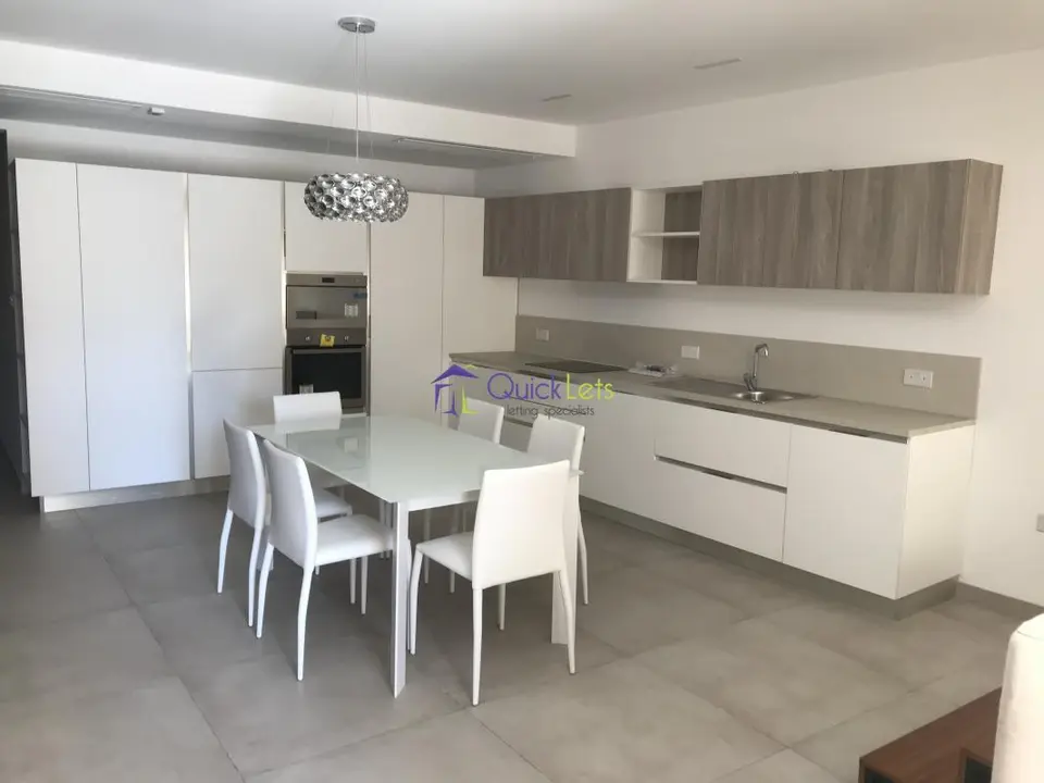 3 bedroom Maisonette to rent in Balzan