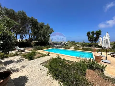 6 bedroom Farmhouse for sale in Gozo - Gharb