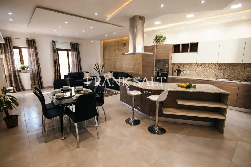 Zebbug, Furnished Duplex Maisonette