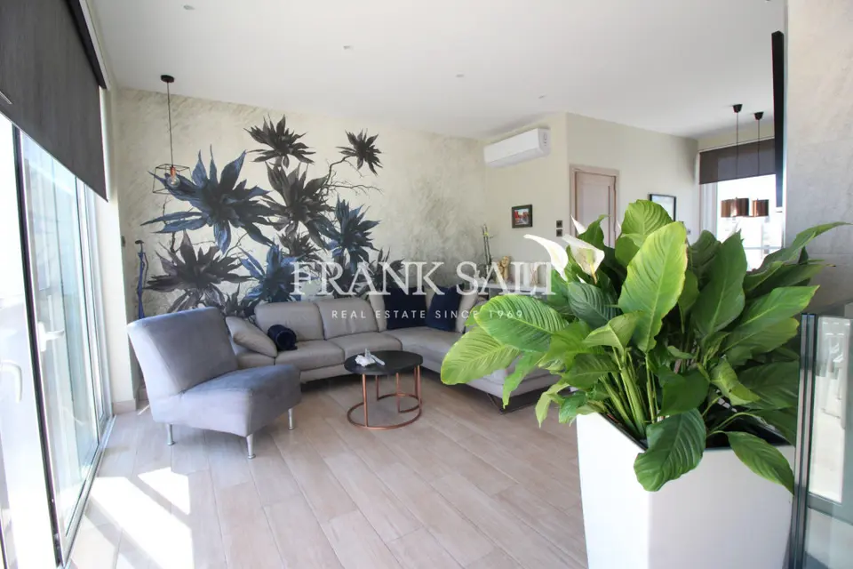 Sliema, Furnished Penthouse