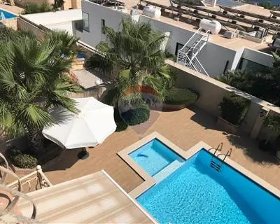 6 bedroom Villa Semi-detached for sale in Marsascala