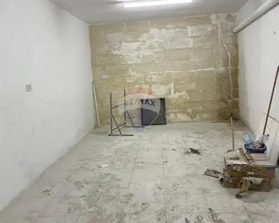 Garage (Residential) for sale in San Gwann