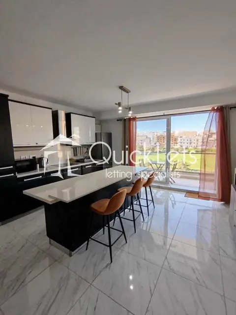Appartement 3 chambres à louer à Marsaskala