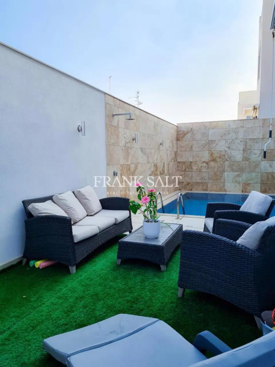 Tal-Ibrag, Furnished Semi-detached Villa