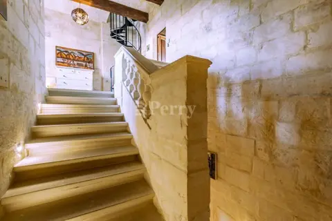 5 Bedroom House of Character For Sale in St Julian's