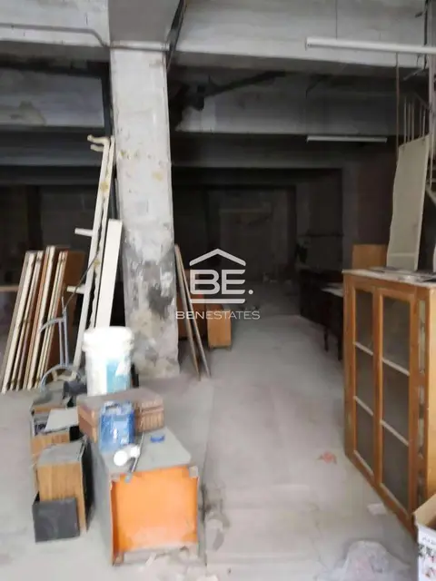 Commercial to rent in Msida
