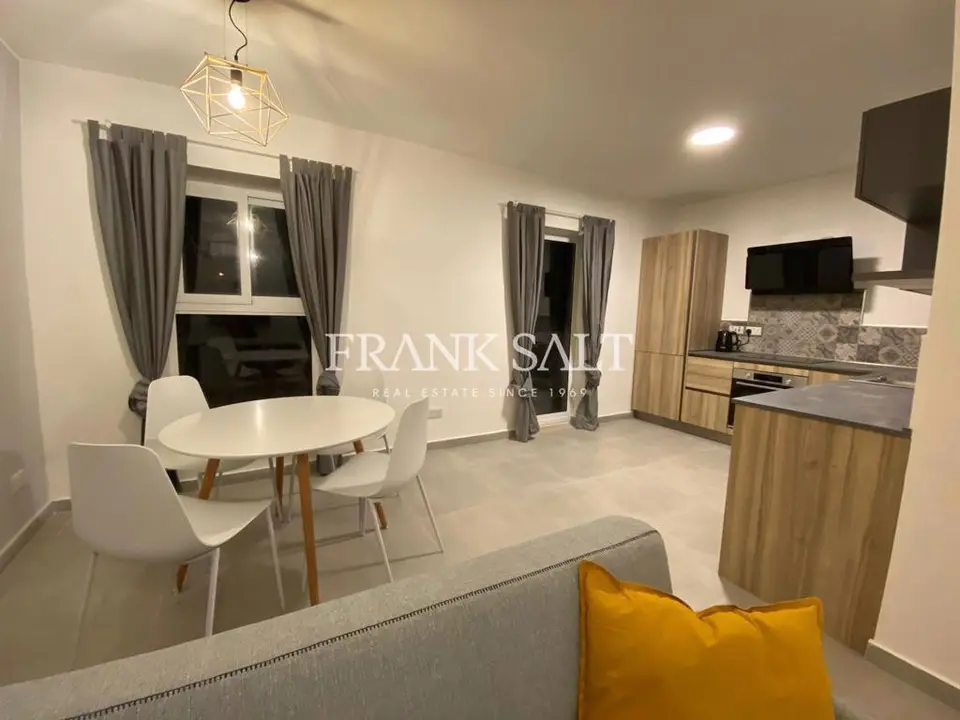 Gzira, Furnished Apartment