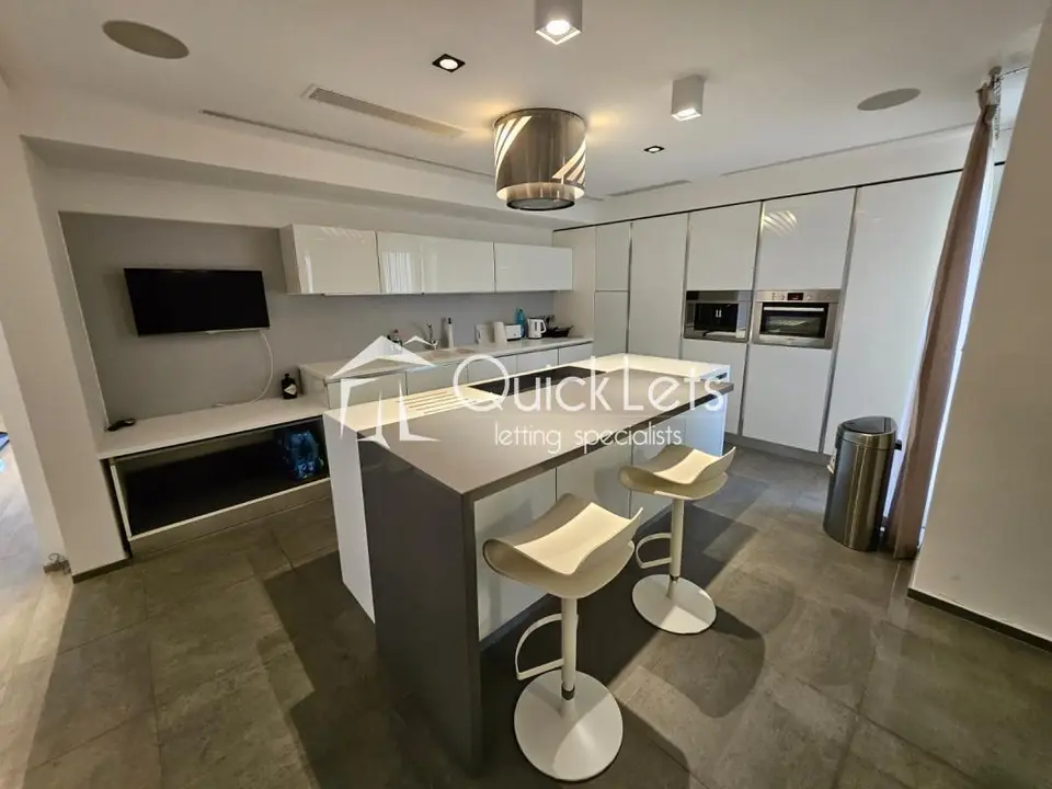 2 bedroom Apartment to rent in Sliema