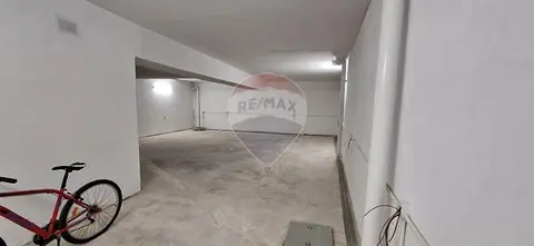 Garage (Residential) for sale in Luqa