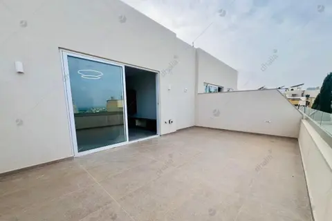 2 Bedroom Penthouse For Sale in Mellieha