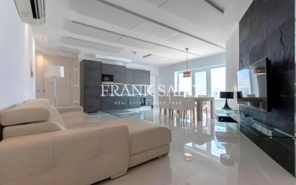Gzira, Furnished Penthouse