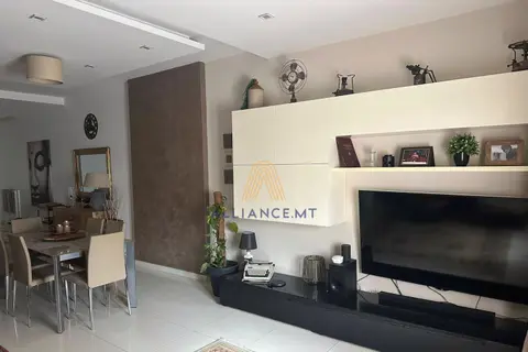 3 Bedroom Apartment For Sale