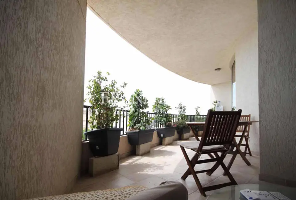 St Julians, Apartment