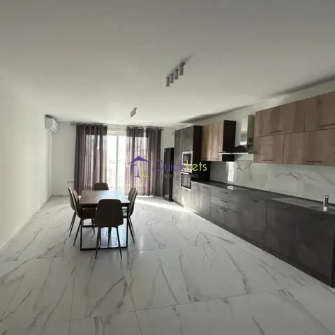 3 bedroom Penthouse to rent in Kalkara