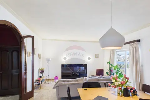 3 Bedroom Apartment For Sale in Sliema