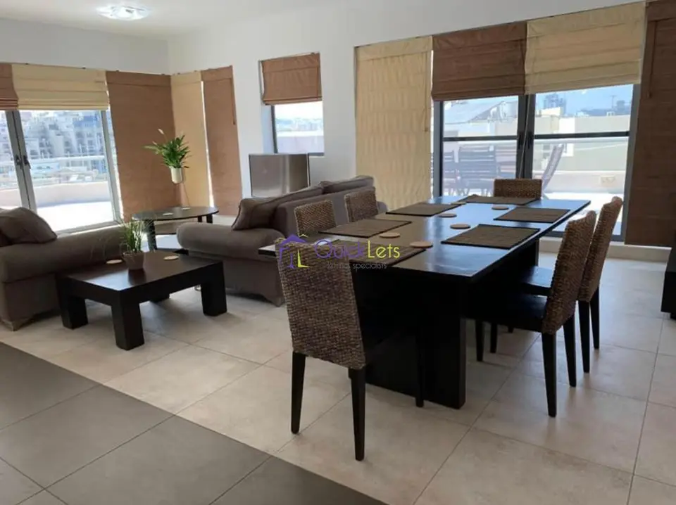 3 bedroom Penthouse to rent in Sliema