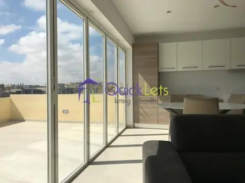 2 bedroom Penthouse to rent in Kalkara