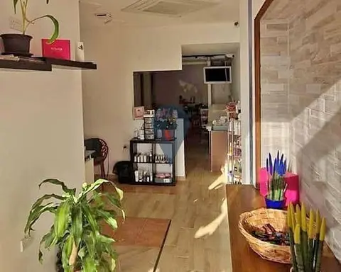 Retail / Shops / Clinic for sale in Qawra