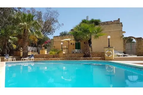 2 bedroom House of Character to rent in Gozo - Ghajnsielem