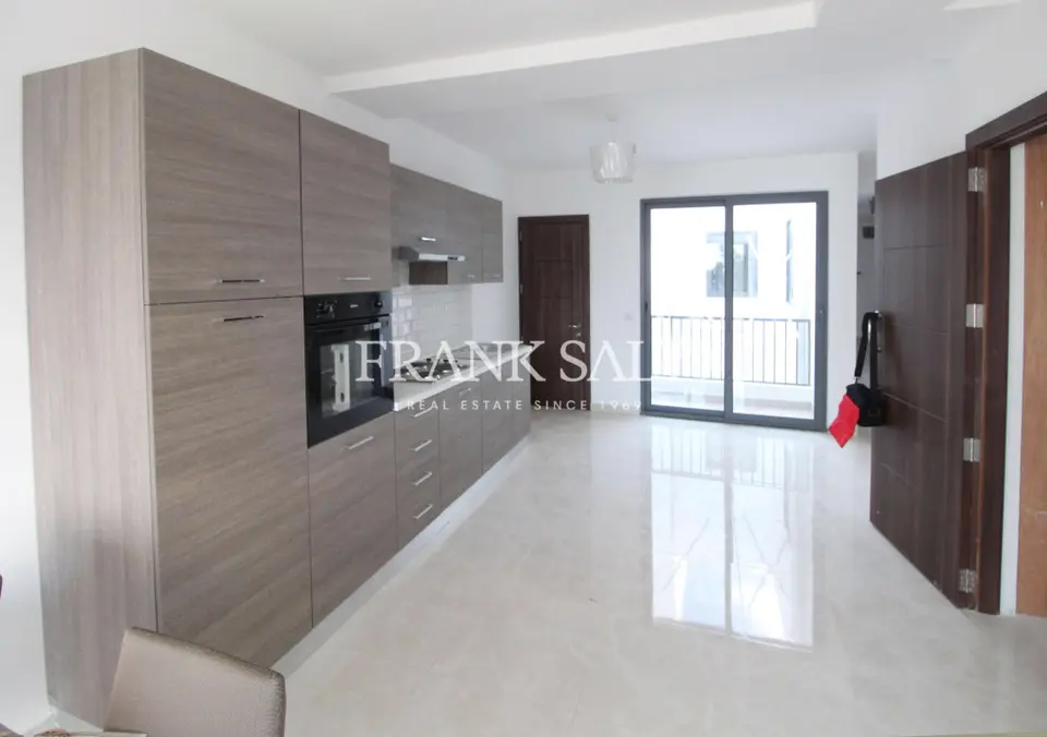 Swieqi, Furnished Penthouse