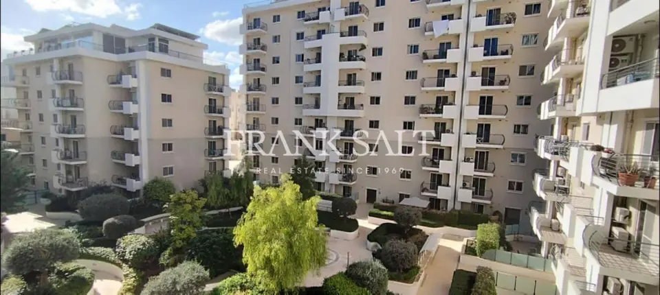Gzira, Apartment