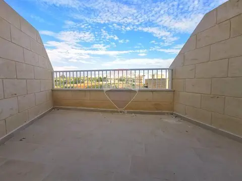 3 bedroom Penthouse for sale in Gozo - Ghajnsielem