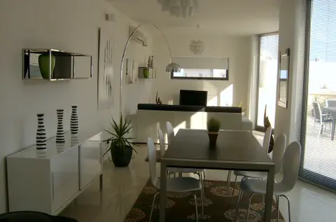 2 bedroom Penthouse to rent in St. Julians