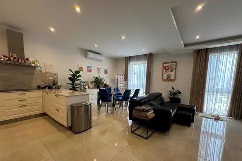 2 Bedroom Apartment For Sale in St Julian's
