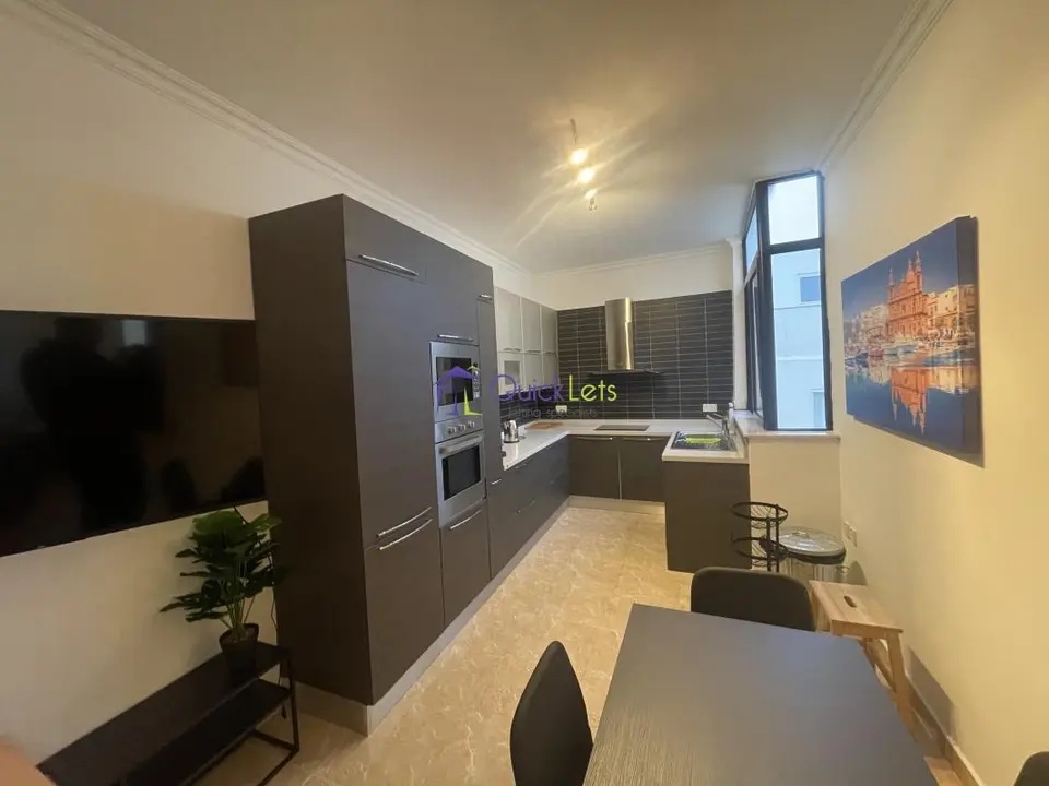 3 bedroom Penthouse to rent in Sliema