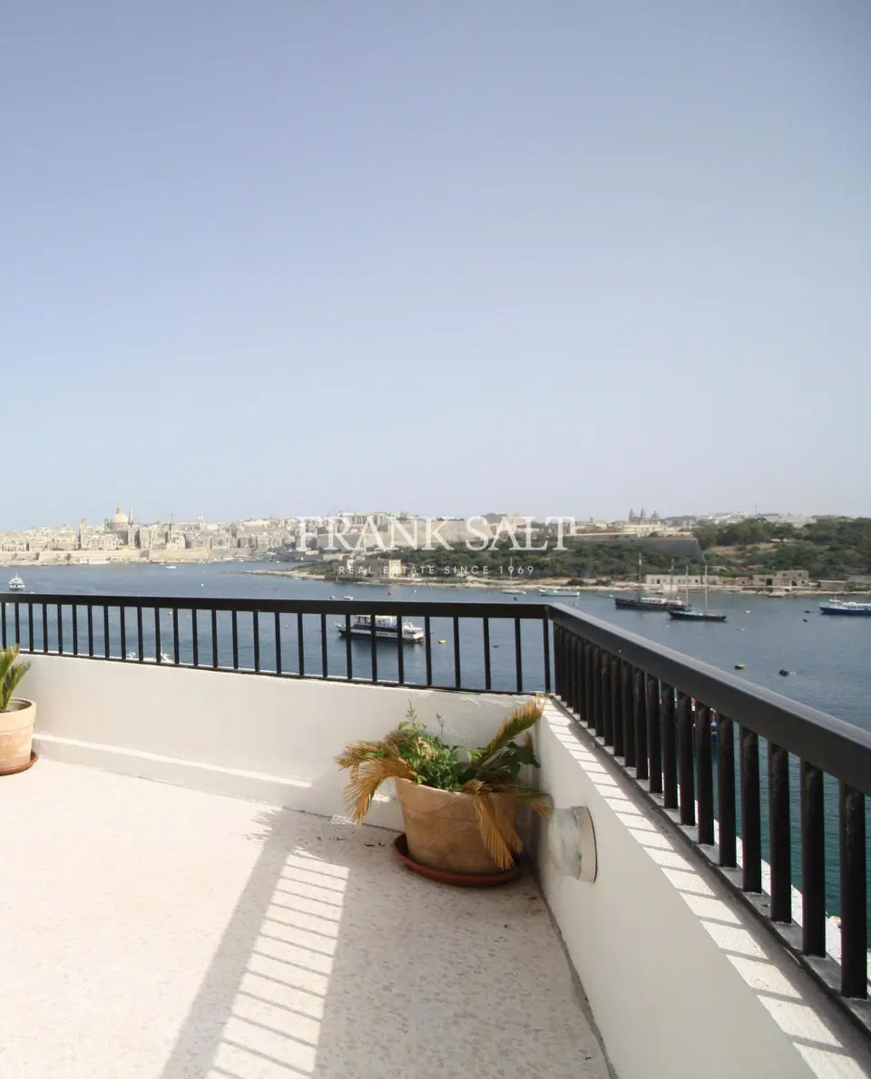 Sliema, Furnished Penthouse