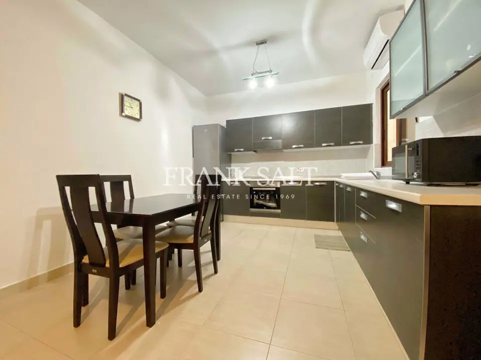 Marsascala, Apartment