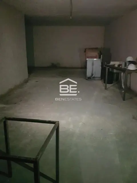 Garage for sale in Sliema
