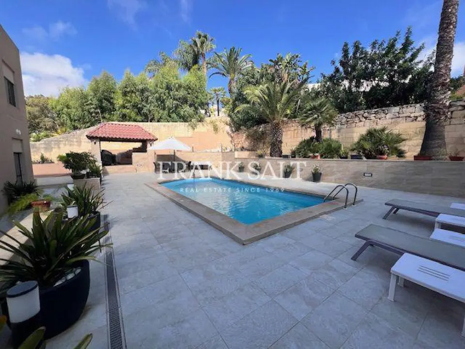 Madliena, Furnished Detached Villa