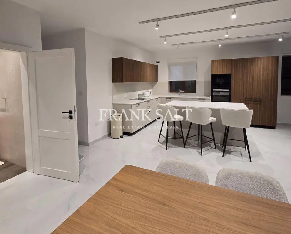 Kalkara Furnished Maisonette