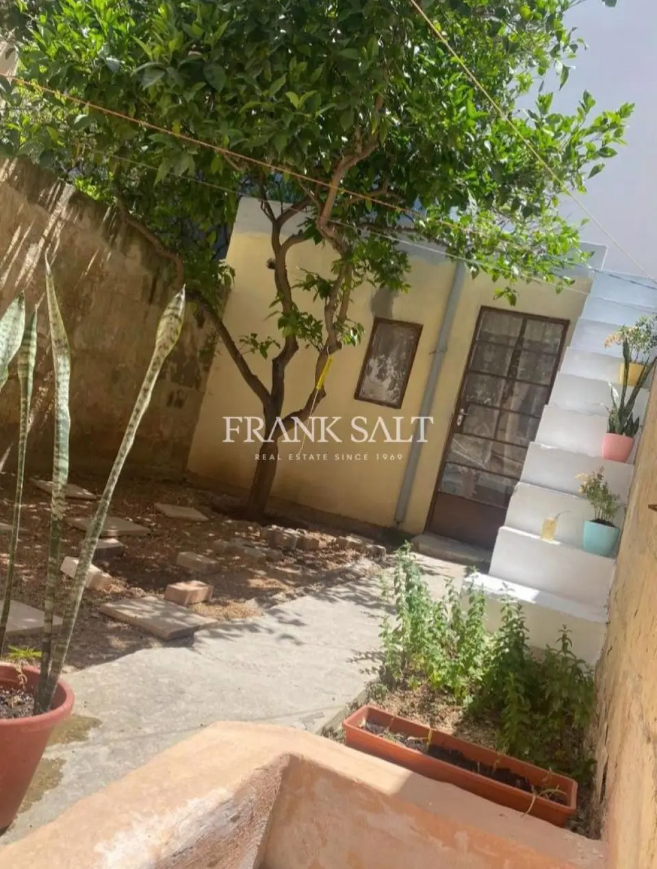Birkirkara, Furnished Maisonette