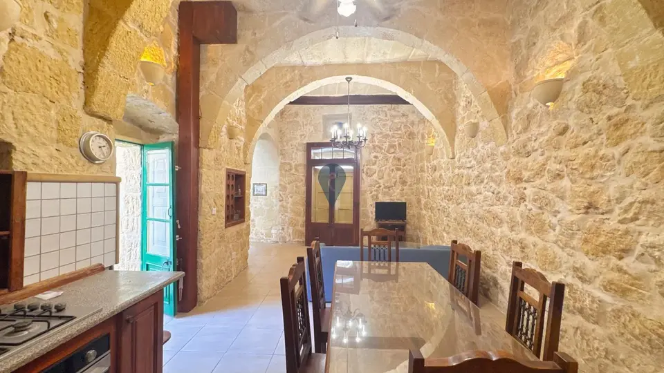 3 bedroom Farmhouse for sale in Gozo - Xewkija