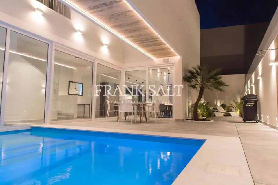 Swieqi, Furnished Villa
