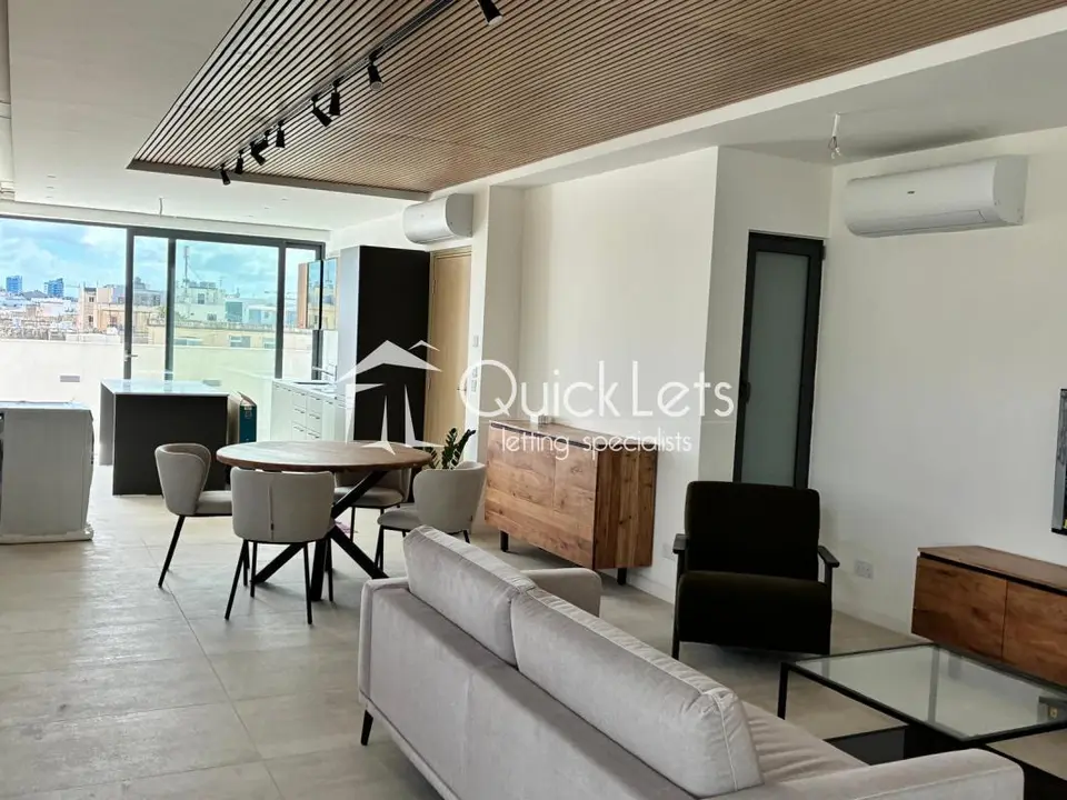 1 bedroom Penthouse to rent in Sliema