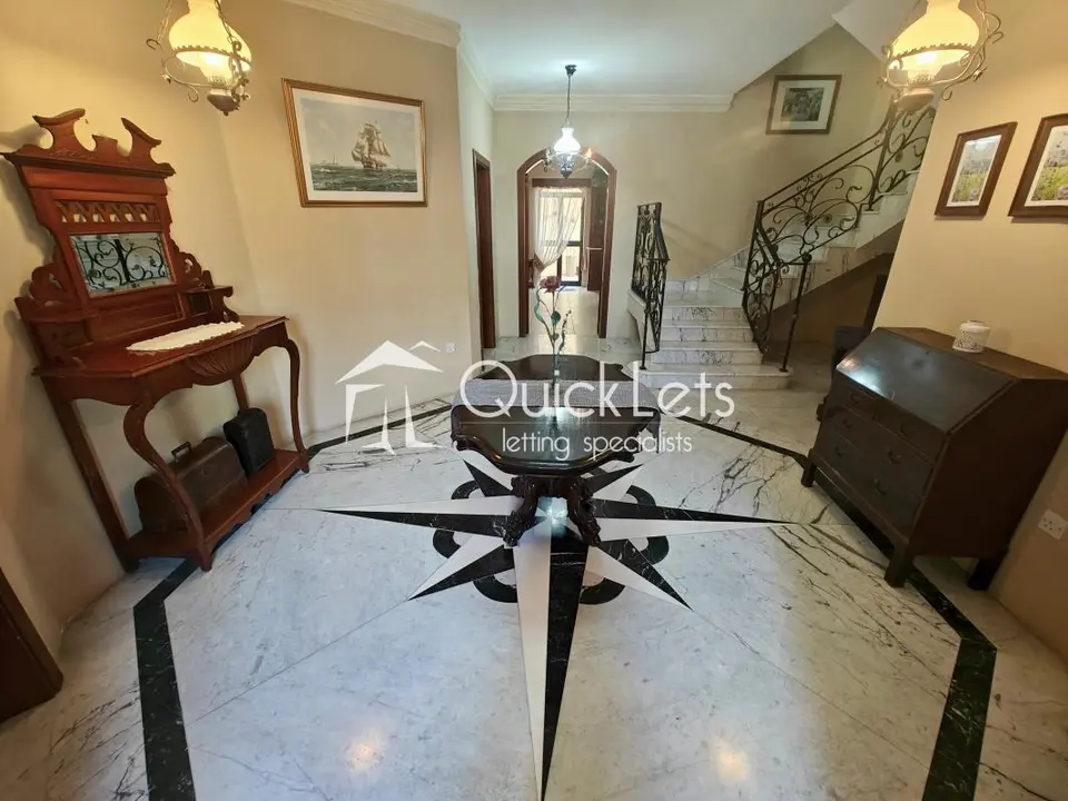6 bedroom Terraced House to rent in Zabbar