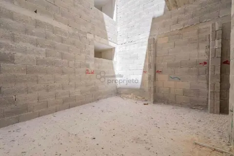 2 Bedroom Apartment For Sale in Marsascala