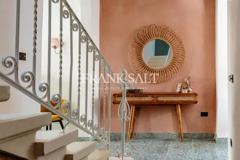 3 Bedroom Town House For Sale in Guardamangia