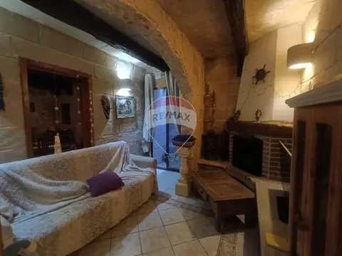 2 bedroom Maisonette for sale in Kalkara