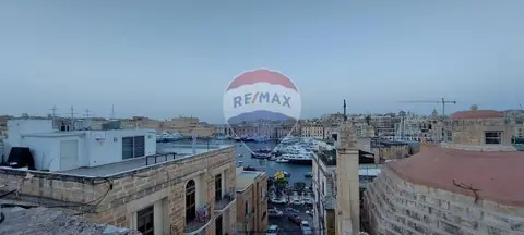 3 bedroom Townhouse to rent in Senglea