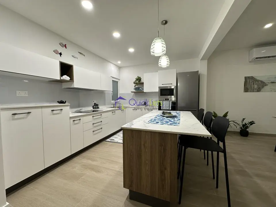 2 bedroom Apartment to rent in Marsaskala