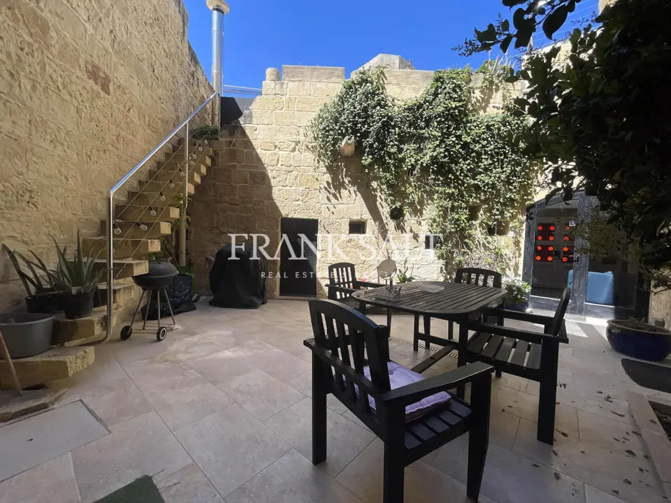 Gharghur, Furnished House of Character