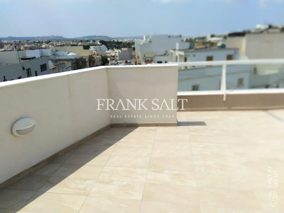 Iklin, Furnished Penthouse